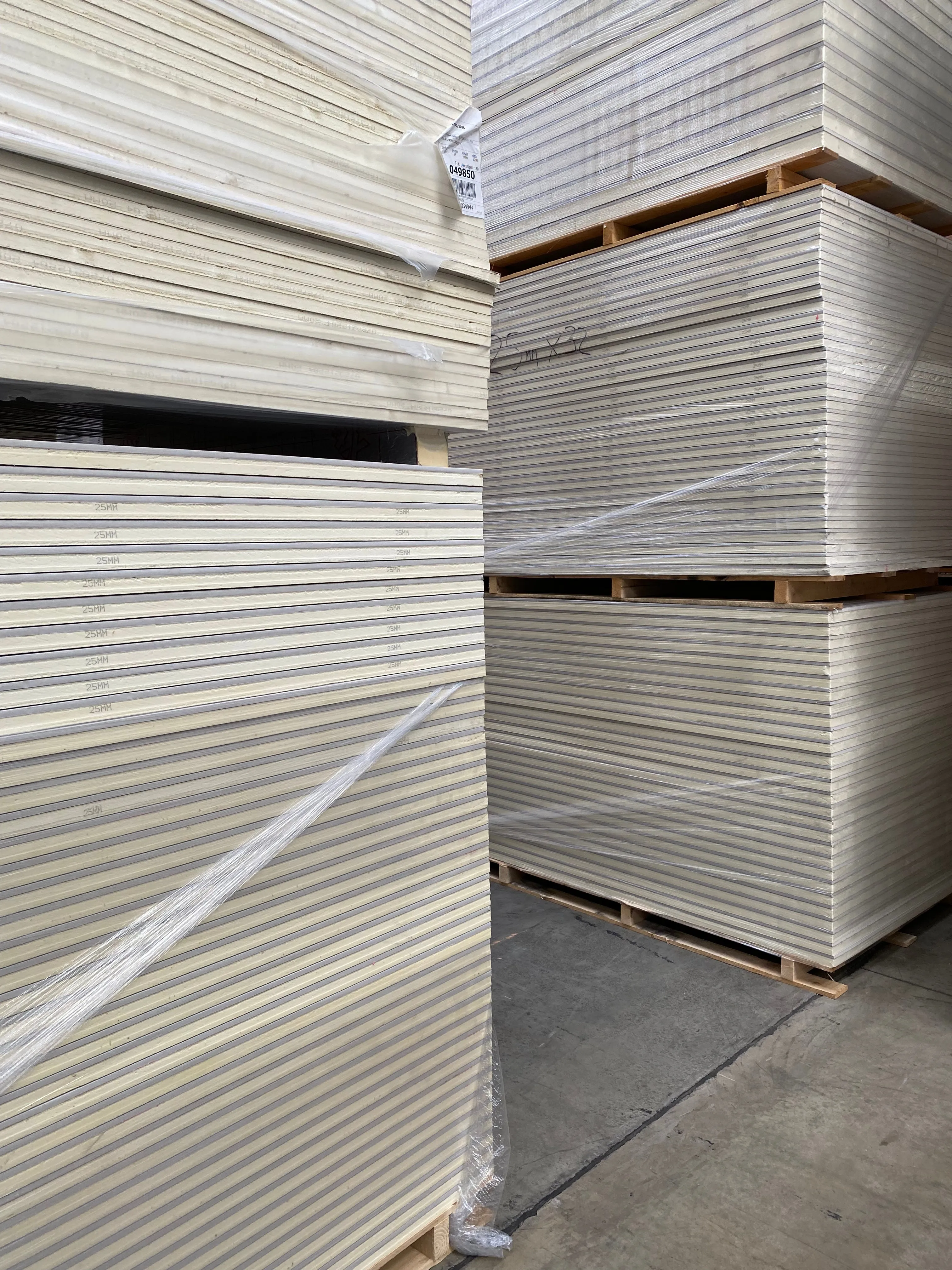 42.5mm Ultraliner Insulated PIR Plasterboard - Per Board