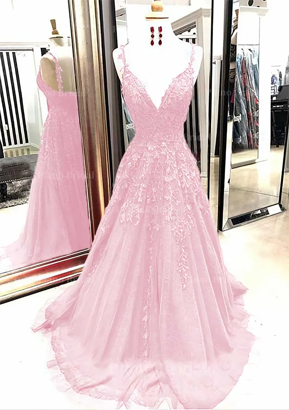 A-line/Princess V Neck Sleeveless Sweep Train Tulle Prom Dress With Appliqued