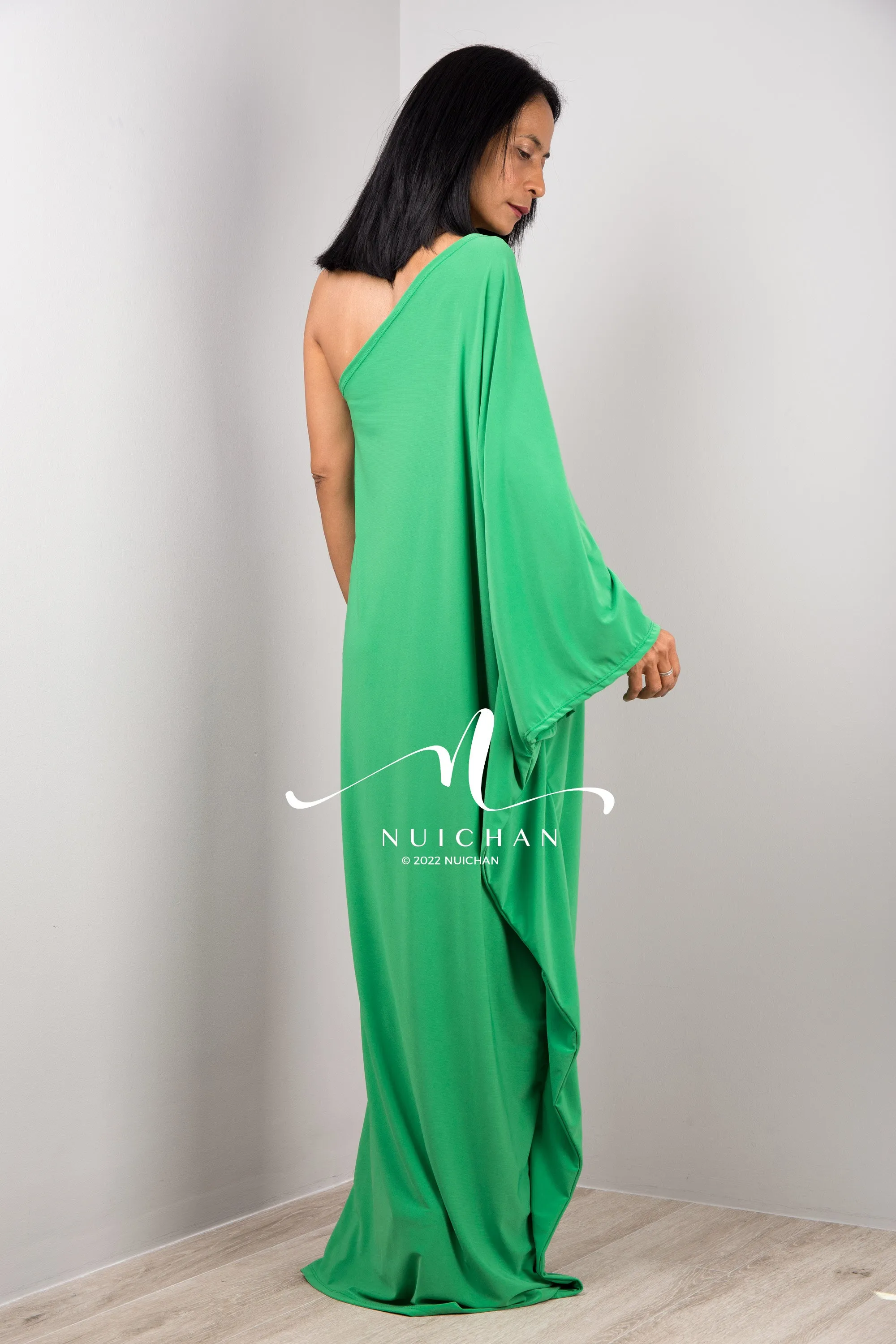 Off the shoulder maxi dress in green