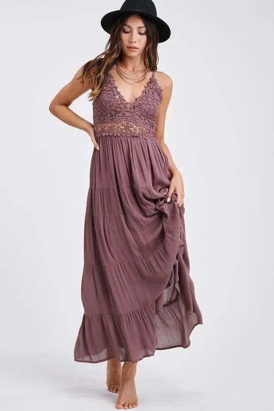 *Online Exclusive* Carissa Maxi Dress (Multiple Colors)