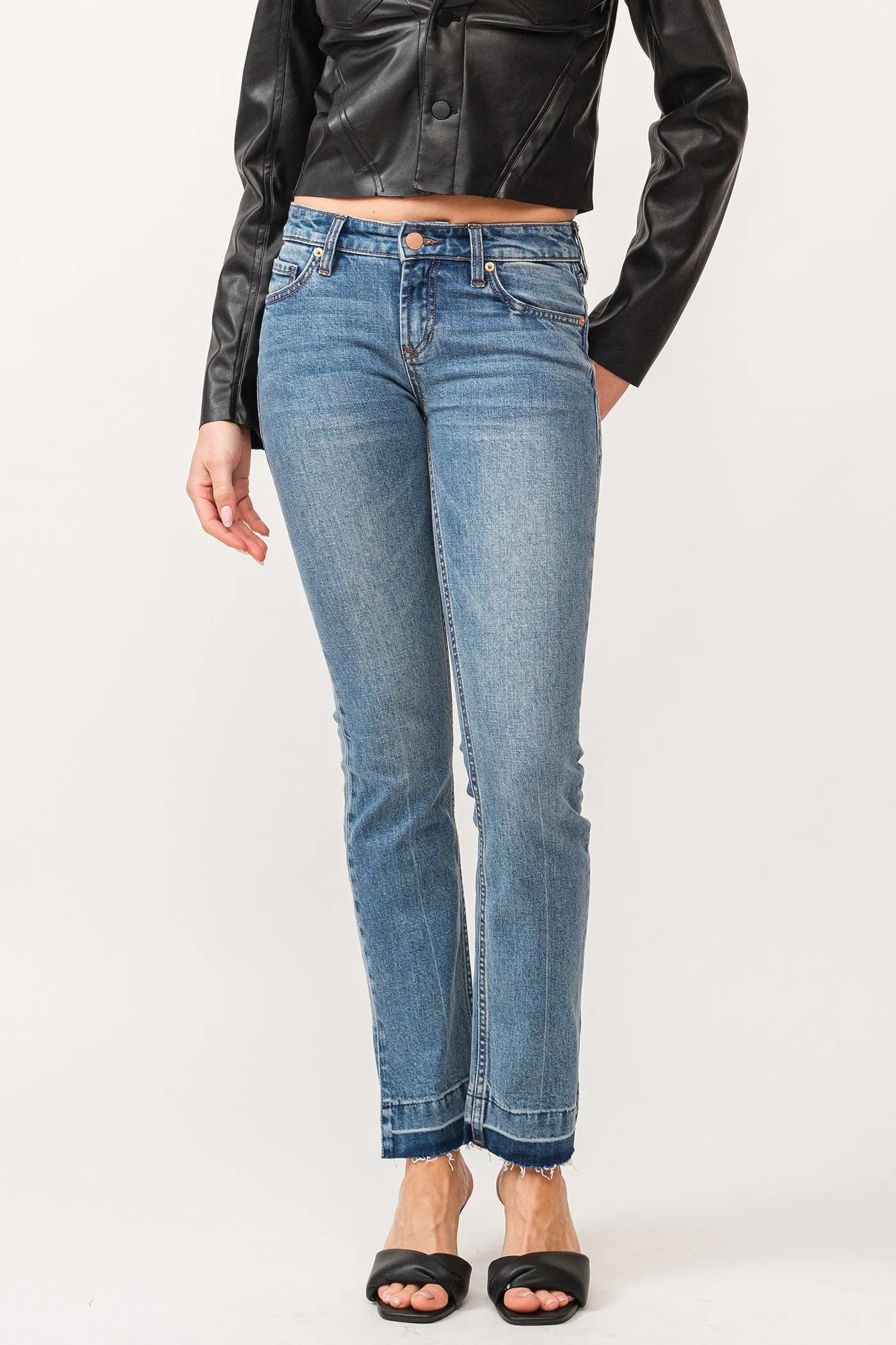 PLAYBACK SLIM STRAIGHT JEANS