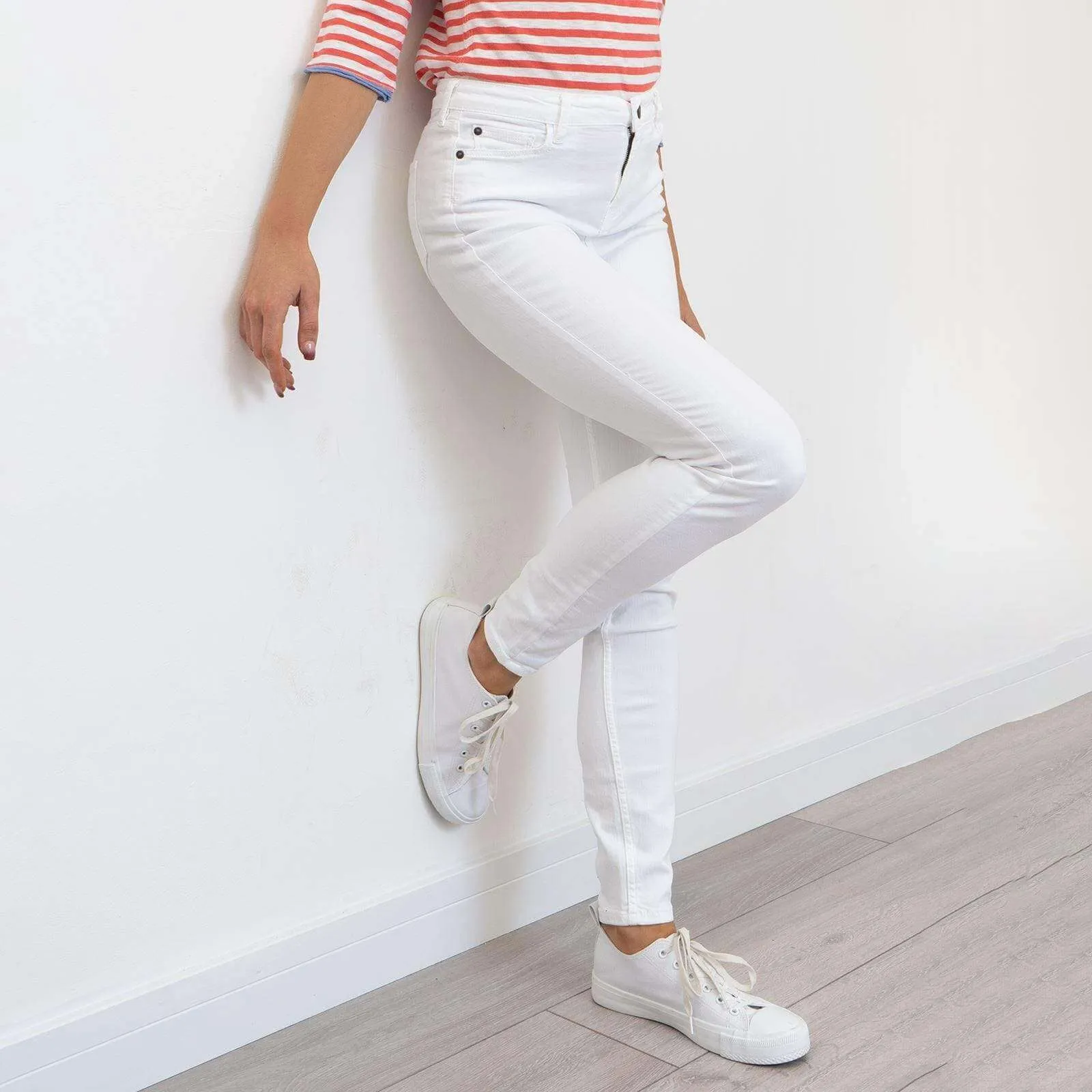 White Denim Stretch Full Length Skinny Leg Jeans with Pockets