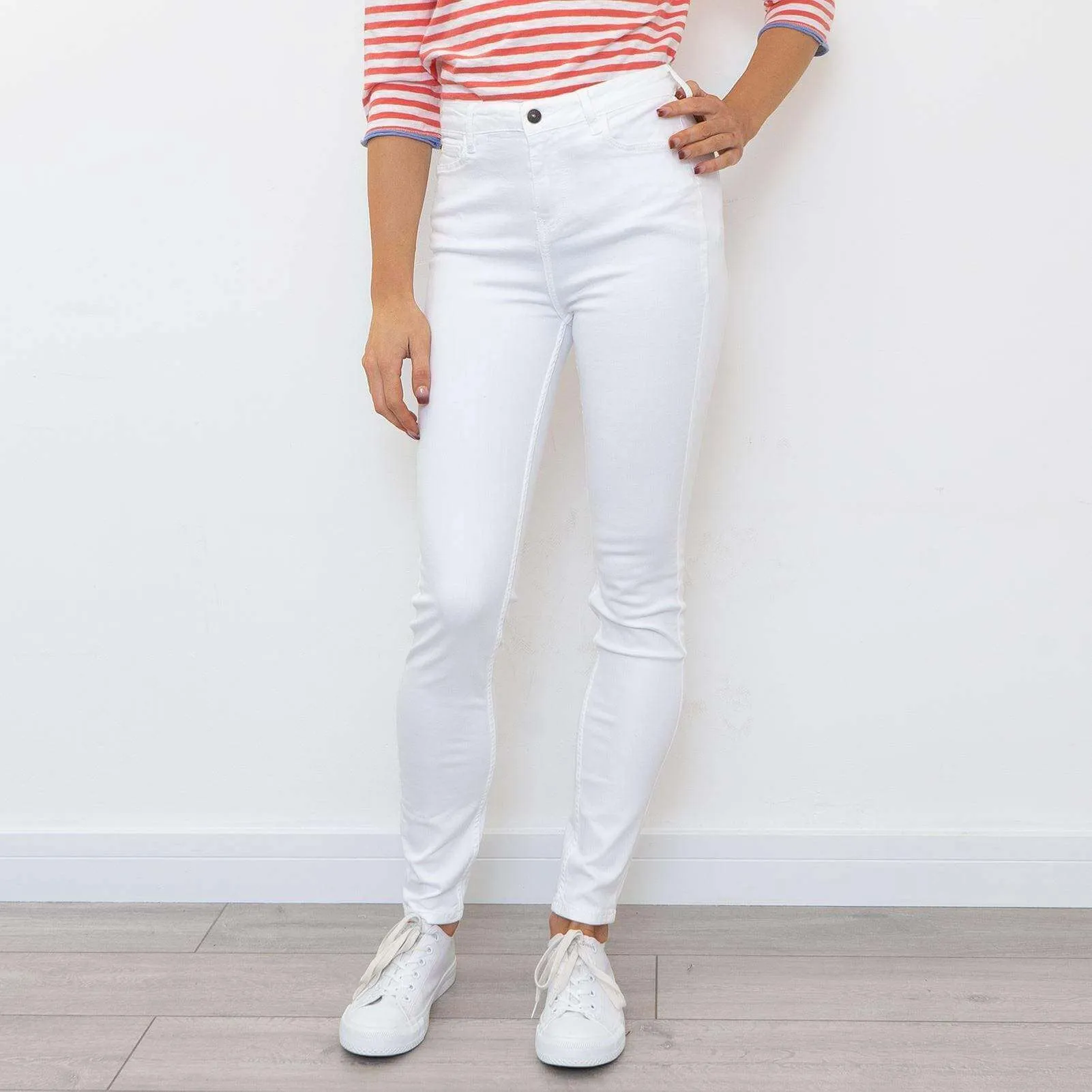 White Denim Stretch Full Length Skinny Leg Jeans with Pockets