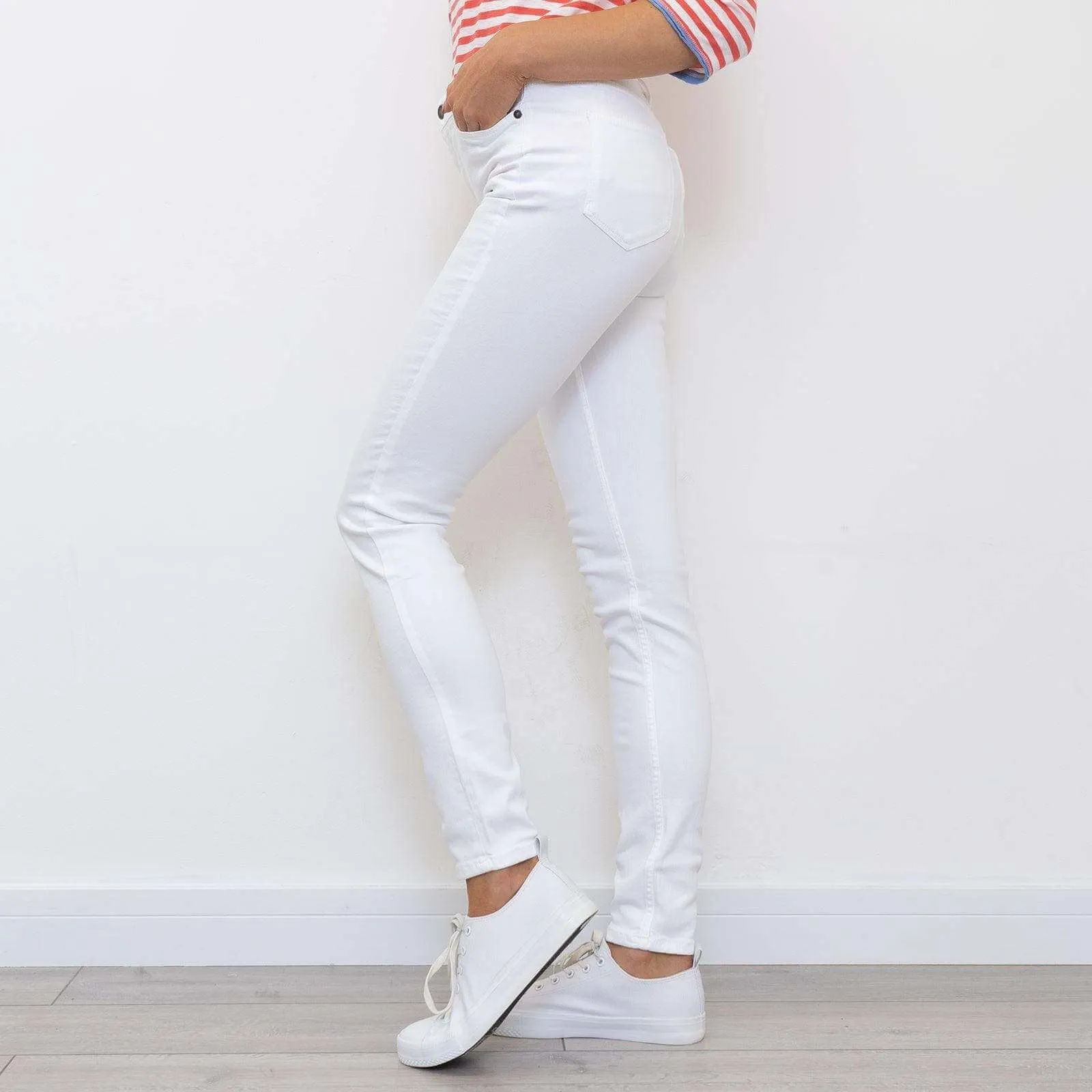 White Denim Stretch Full Length Skinny Leg Jeans with Pockets